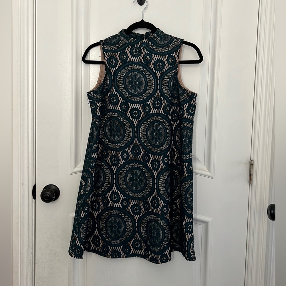 Love fire green lace dress